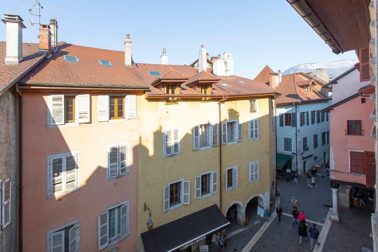 Appartamento Le Sainte Claire Annecy Esterno foto